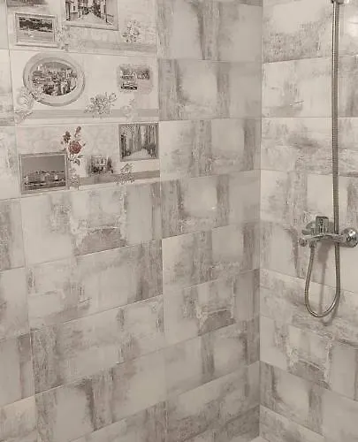 Arts - Beautiful For 8 Persons