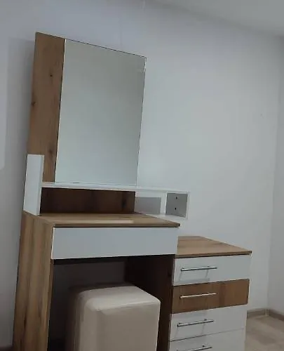 Arts - Beautiful For 8 Persons Guest house